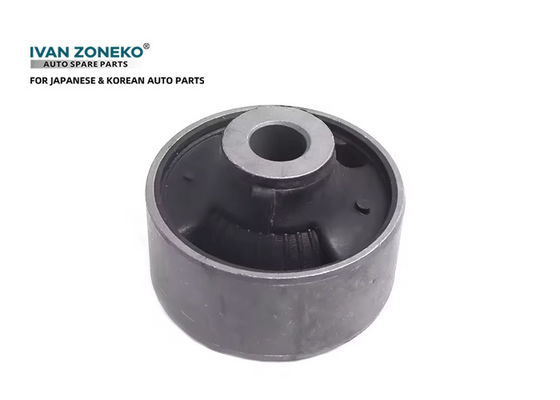 OEM 54570-3UB0A قطع غيار السيارات أسفل المحور الأمامي التعليق المطاطية غطاء للنيسان
